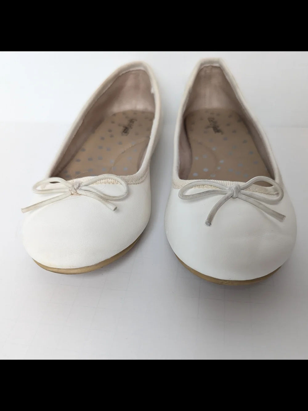 Cat & Jack Girls White Ballet Flats with Bow Accent 13